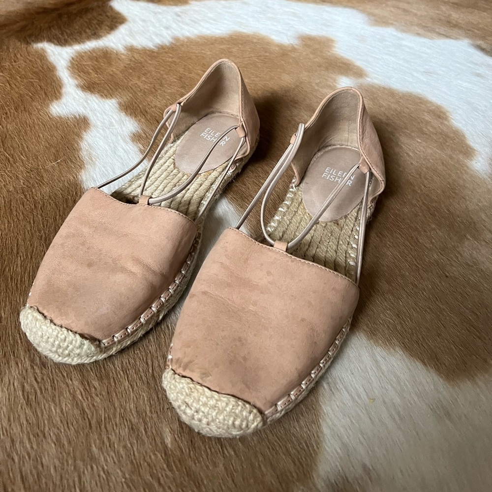 Taupe suede Eileen Fisher espadrilles. EUC. 7.5